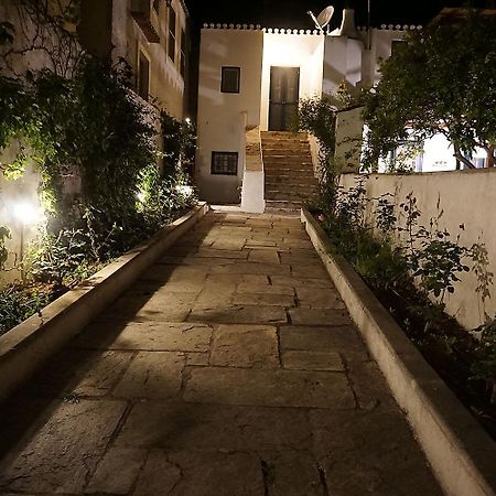 Gasthaus Two Olive Trees Spétses Exterior foto