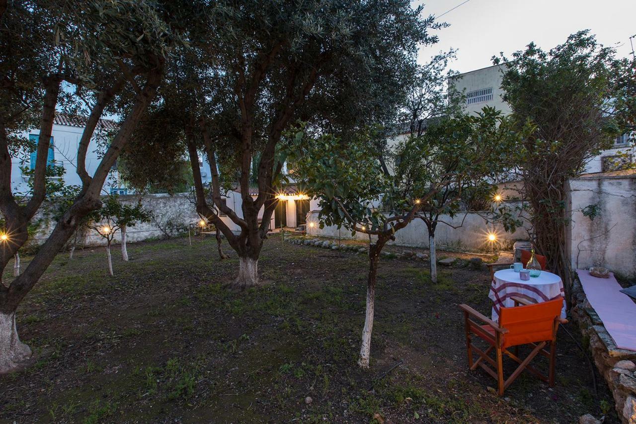 Gasthaus Two Olive Trees Spétses Exterior foto