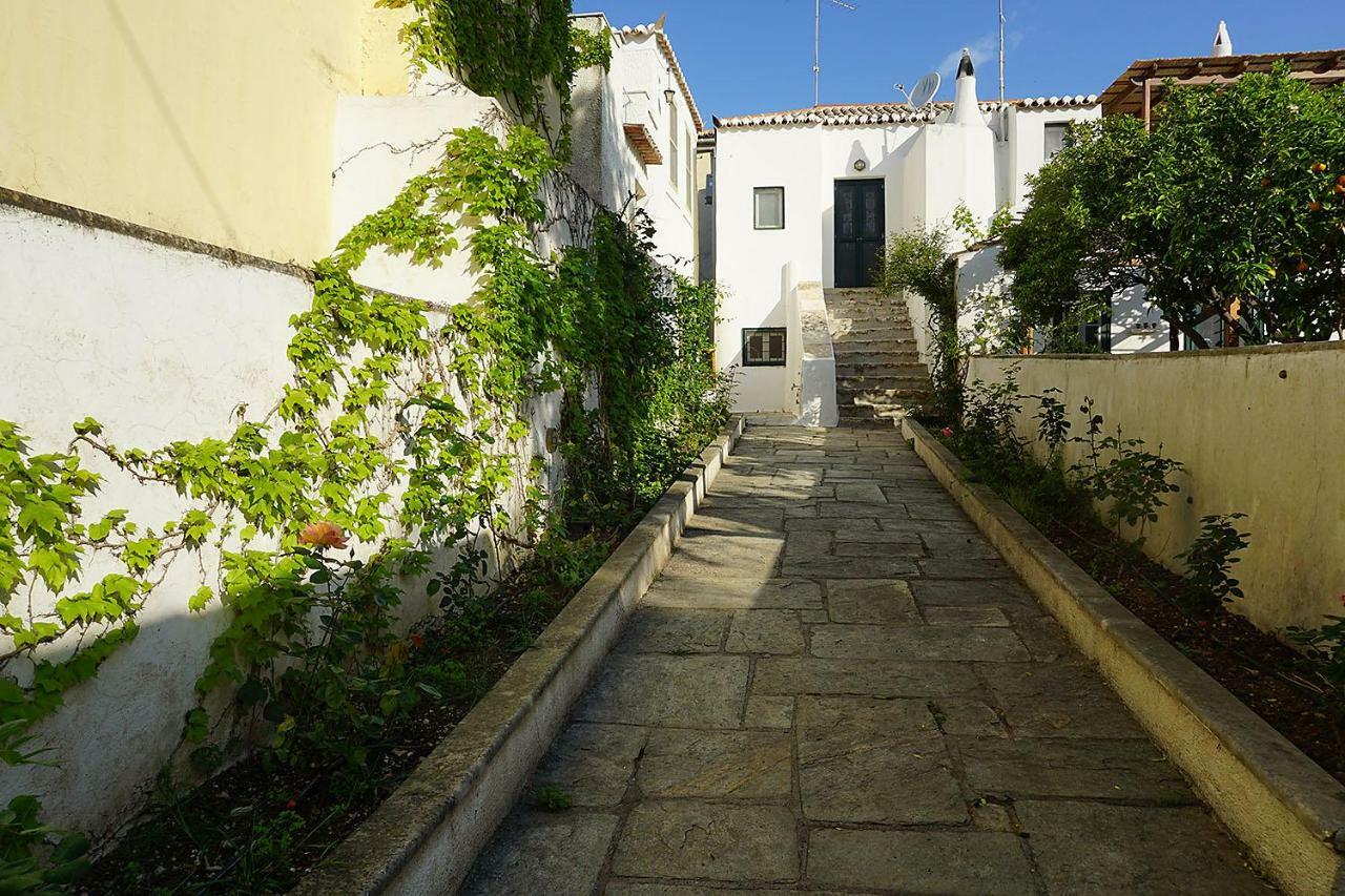 Gasthaus Two Olive Trees Spétses Exterior foto